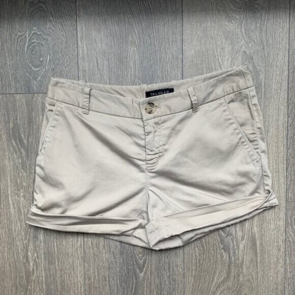 Aritzia Talula Women's Shorts Khaki Pockets Cargo Utility Army low rise Size 0 - Picture 7 of 14